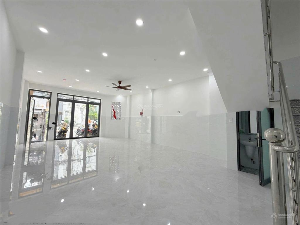 Cho thuê mặt bằng kinh doanh tự lập, tân bình dt 60m2 giá thuê 13tr/tháng