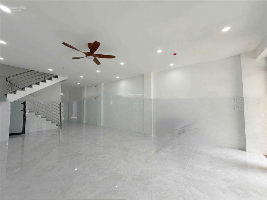 Cho thuê mặt bằng kinh doanh tự lập, tân bình dt 60m2 giá thuê 13tr/tháng