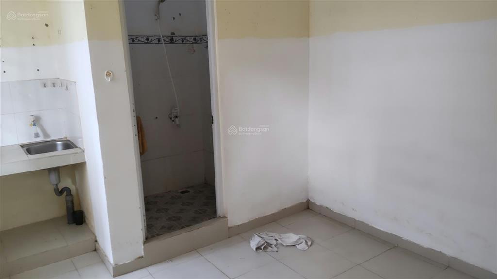 Cho thuê nhà trọ 575/31/24 cách mạng tháng tám, 2,4 triệu, 15m2, q10, hcm, giá ưu đãi