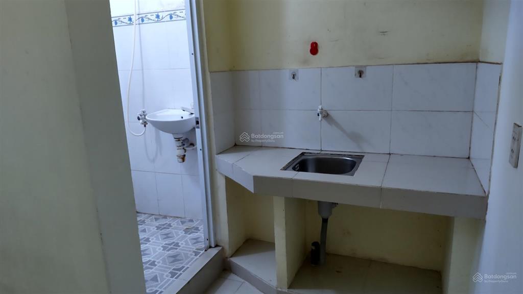 Phòng trọ q10, có wc, bếp trong phòng