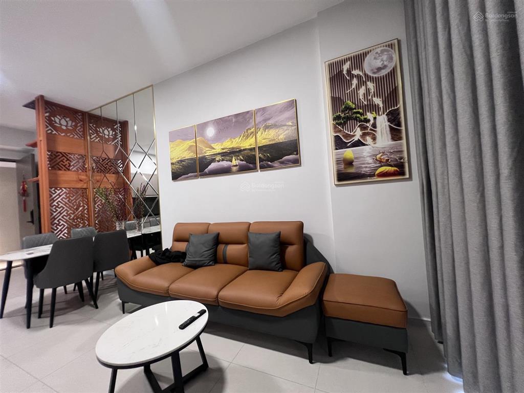 Cho thuê (3pn 2wc) đầy đủ nội thất 13 triệu/tháng view hồ bơi, tặng phí quản lý, tặng phí xe