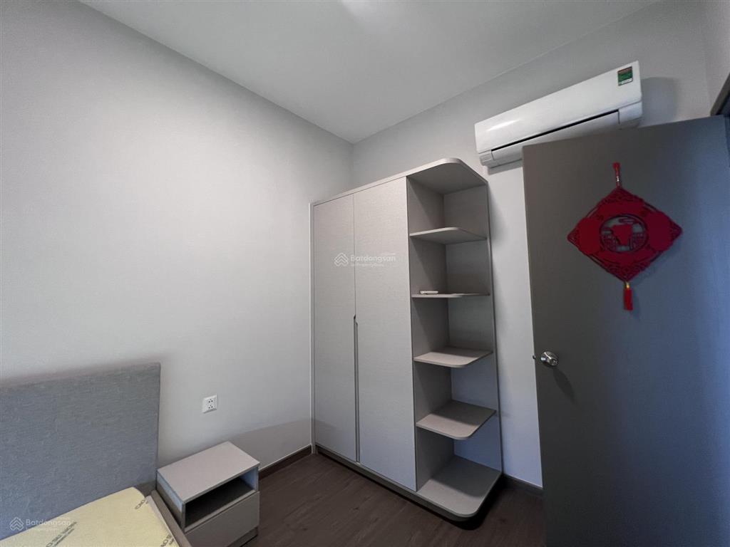 Cho thuê (3pn 2wc) đầy đủ nội thất 13 triệu/tháng view hồ bơi, tặng phí quản lý, tặng phí xe