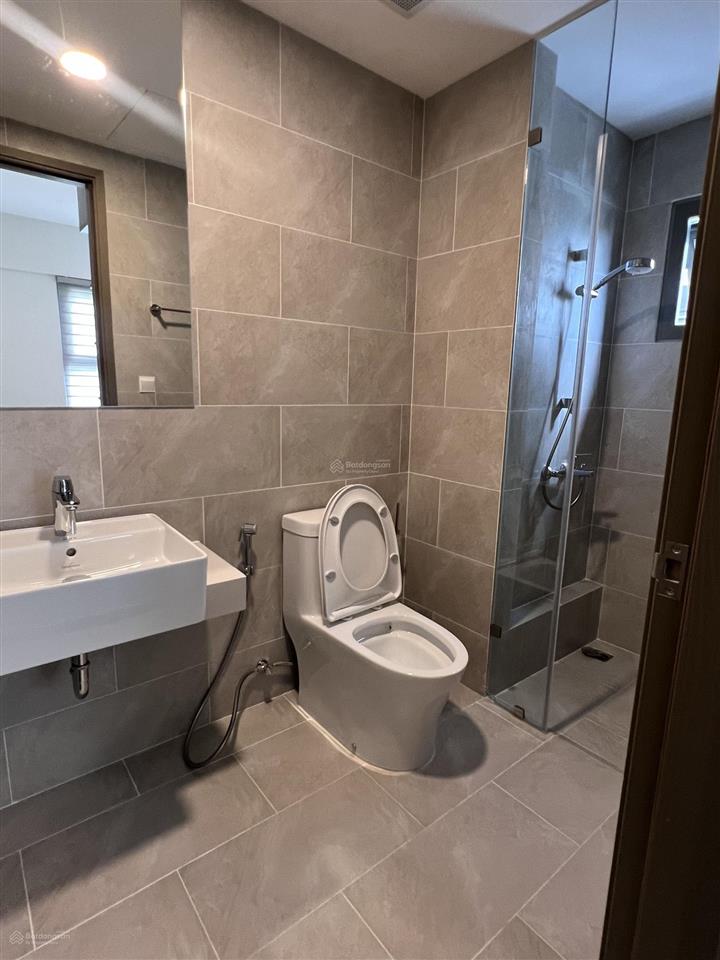 Cho thuê căn 69m2 (2pn + 2wc) đầy đủ nội thất 8,5tr/tháng view đông nam, tầng trung