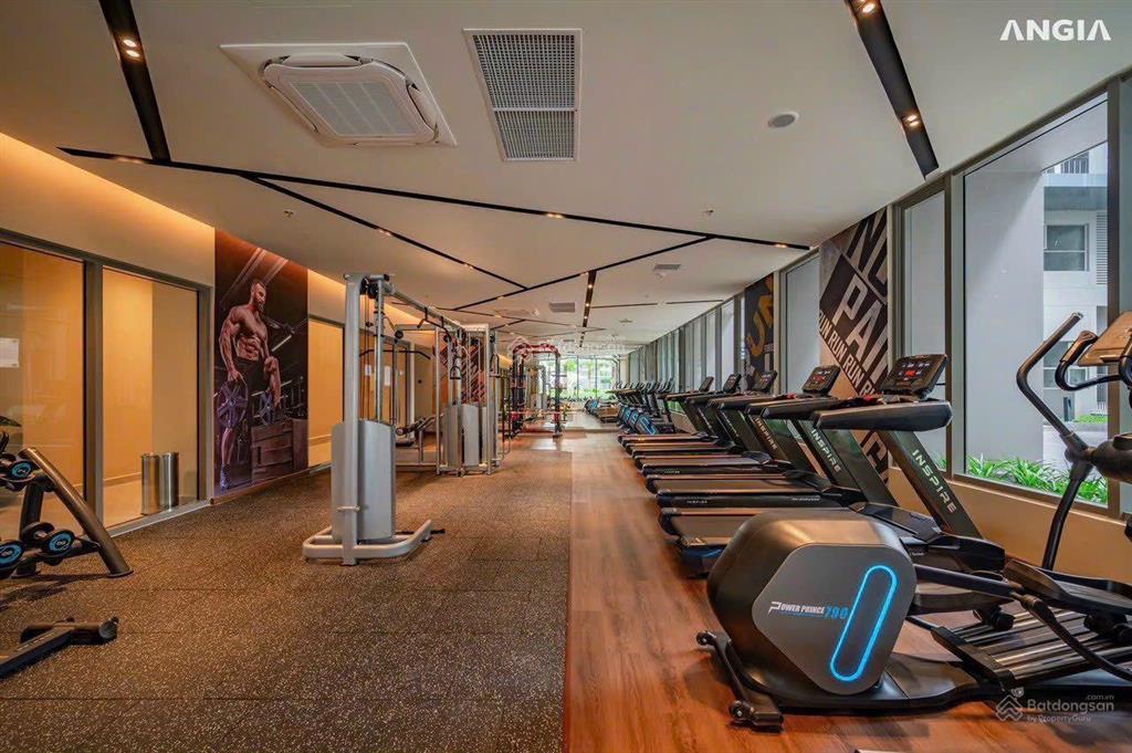Cho thuê căn (85m2 3pn 2wc) 9 triệu/tháng, 04 máy lạnh, máy nước nóng, giường tủ  view hồ bơi