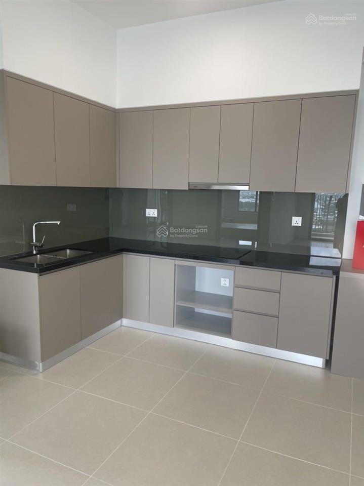 Cho thuê căn (85m2 3pn 2wc) 9 triệu/tháng, 04 máy lạnh, máy nước nóng, giường tủ  view hồ bơi