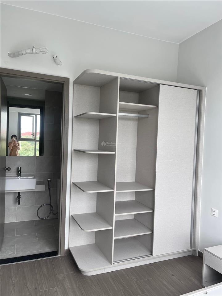 Cần bán 85m2 3pn2wc giá 3,510 tỷ, có nội thất giường, tủ  đã có sổ hồng, hỗ trợ vay  westgate