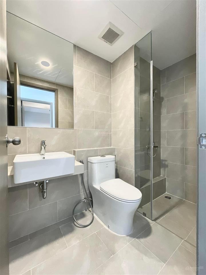 Cần bán căn có sổ hồng 75m2 (2pn + 2wc) giá 3.280 tỷ, view nội khu  nhận nhà ở ngay