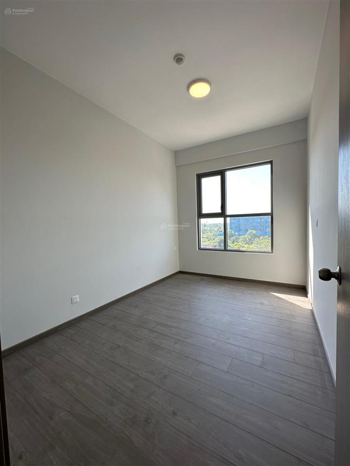 Cần bán căn có sổ hồng 75m2 (2pn + 2wc) giá 3.280 tỷ, view nội khu  nhận nhà ở ngay