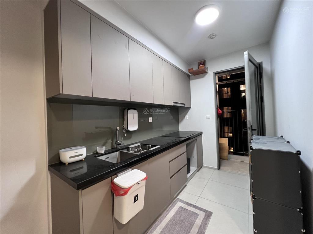 Cho thuê 8 tr/th(2pn + 2wc) full nội thất  tặng phí quản lí, nhà mới 100%