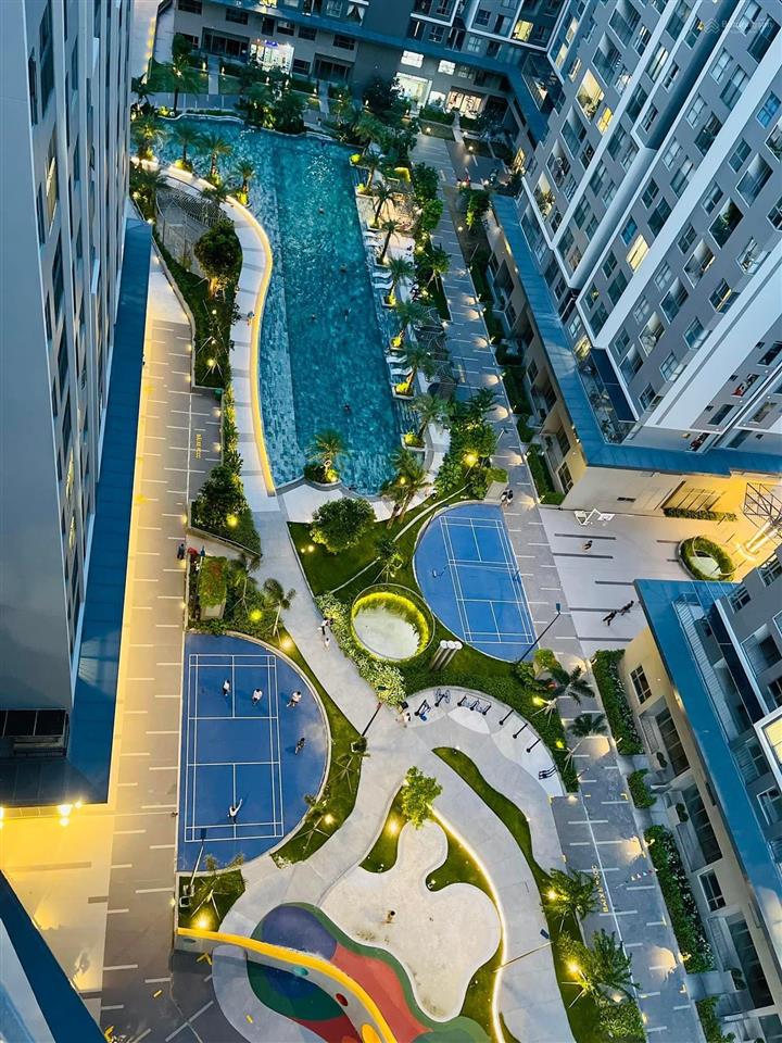 Cho thuê 8 tr/th(2pn + 2wc) full nội thất  tặng phí quản lí, nhà mới 100%