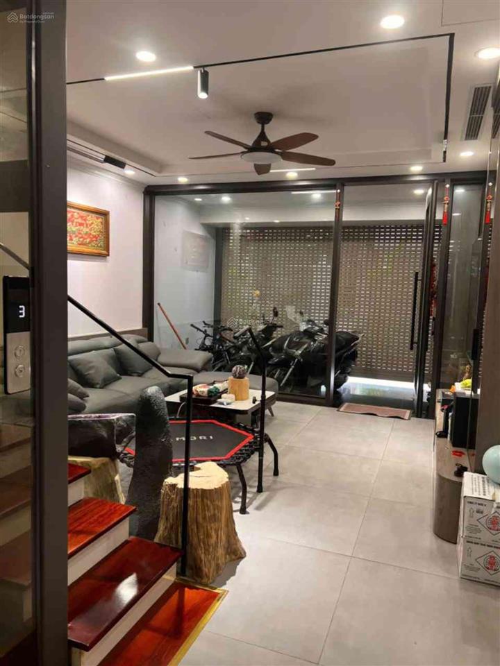 Bán nhà bồ đề hồng tiến dân xây 74m 6 tầng thang máy kinh doanh, full nội thất, 6 ngủ dòng tiền