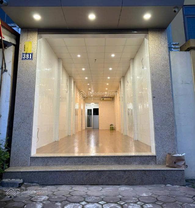 Chính chủ cho thuê nhà mặt đường ỷ lan vị trí đẹpvỉa hè rộng 10m, ô tô đỗ cửa, kinh doanh đa dạng