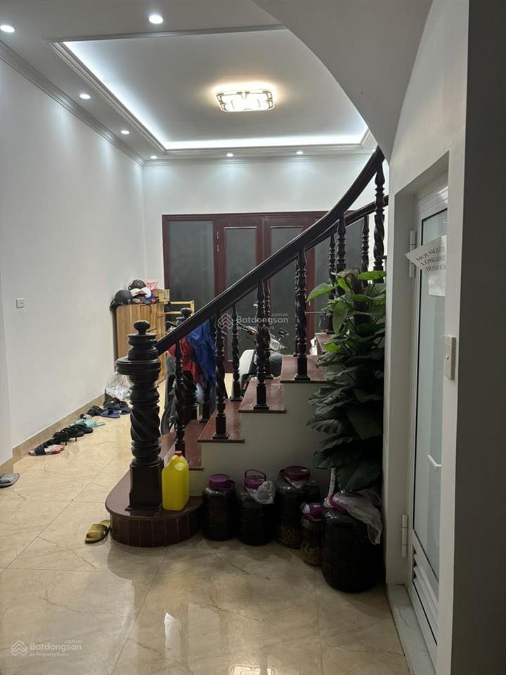 Cho thuê nhà riêng làm văn phòng tại ngõ 215 trần quốc hoàn