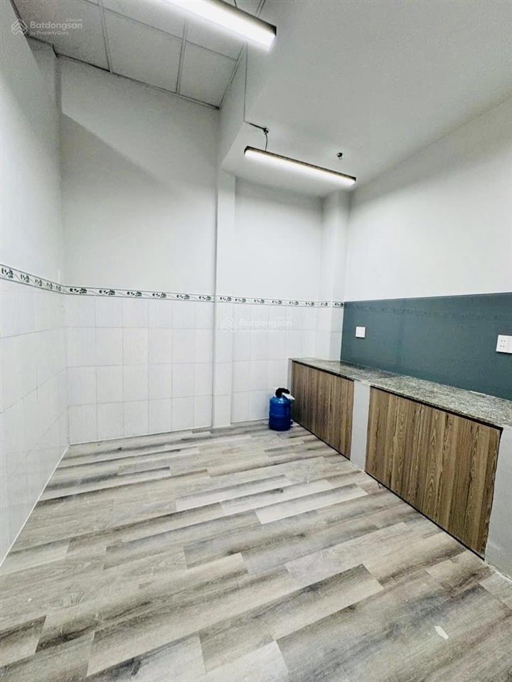 Hiếm! bán nhà dương đức hiền, tân phú hẻm 6m ô tô thông cách mt 10m 50m 2 tầng. chỉ nhỉnh 6t