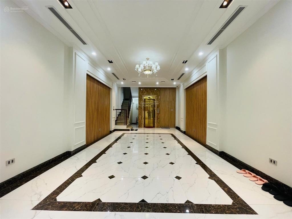 Hiếm! nhà cực đẹp 50m2x7t thang máy. đầy đủ nội thất, 2 mặt ngõ thoáng phố trần thái tông, cầu giấy