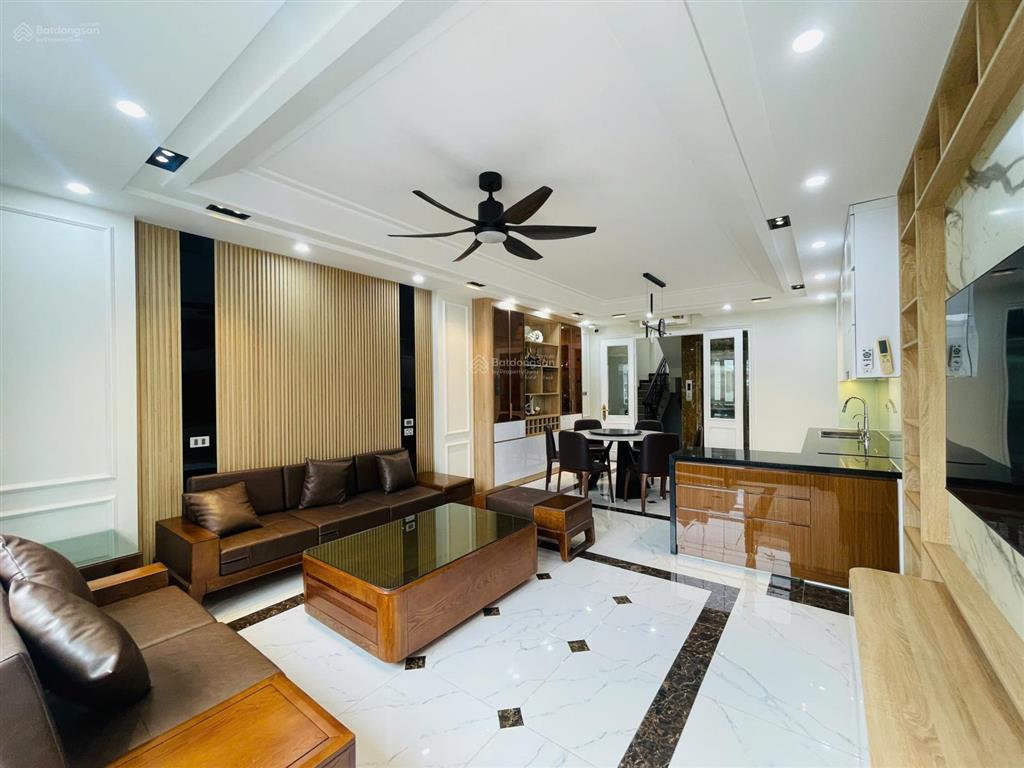 Hiếm! nhà cực đẹp 50m2x7t thang máy. đầy đủ nội thất, 2 mặt ngõ thoáng phố trần thái tông, cầu giấy