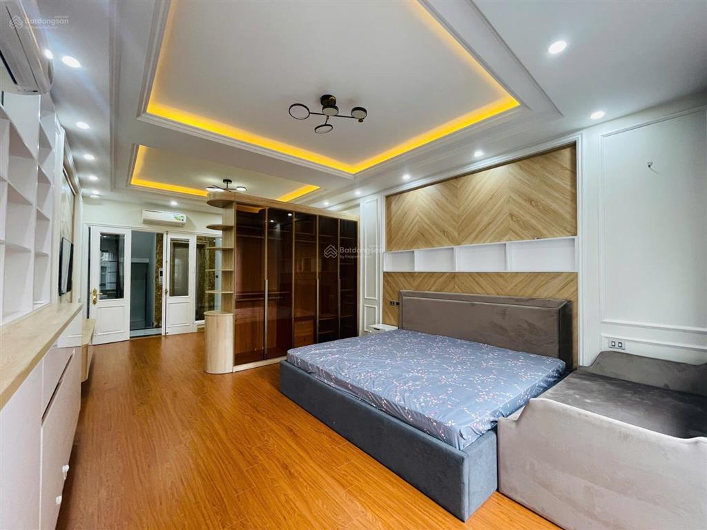 Hiếm! nhà cực đẹp 50m2x7t thang máy. đầy đủ nội thất, 2 mặt ngõ thoáng phố trần thái tông, cầu giấy