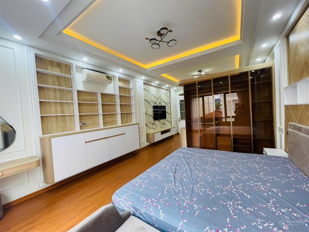 Hiếm! nhà cực đẹp 50m2x7t thang máy. đầy đủ nội thất, 2 mặt ngõ thoáng phố trần thái tông, cầu giấy