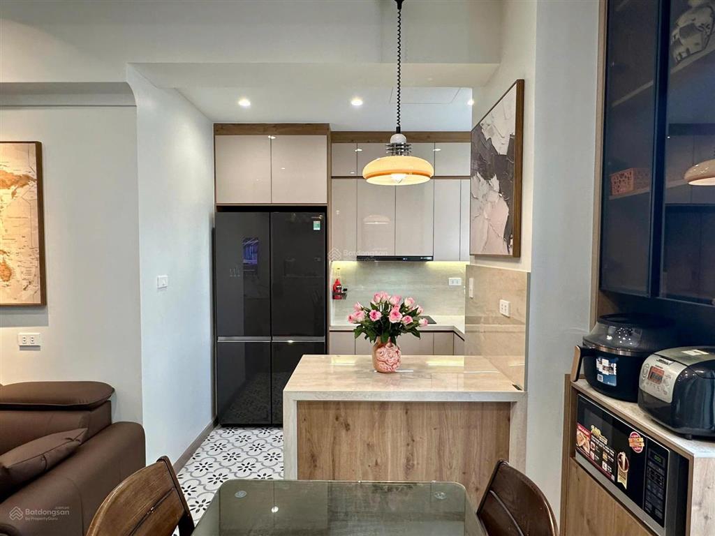 Hàng đầu tư! tòa apartment đẳng cấp 160m2x8t có hầm. ô tô vào nhà, pccc đạt chuẩn phố nguyễn khang.