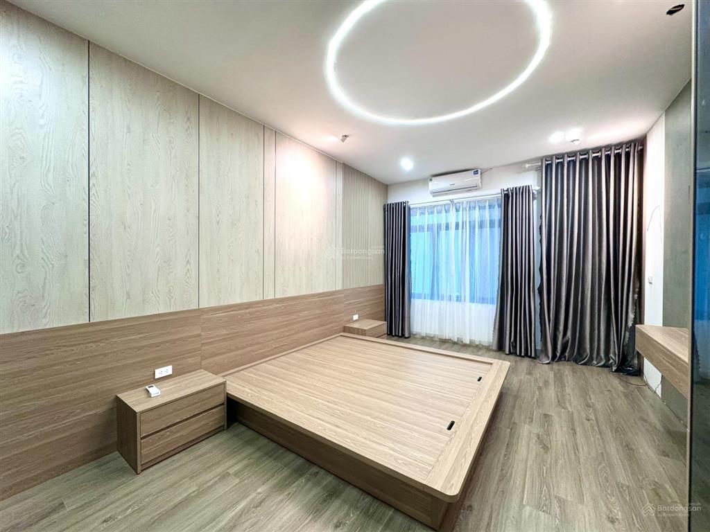 Hiếm! nhà cực đẹp 37m2x5t ảnh thật. đầy đủ nội thất, cách ô tô 10m, cạnh hồ tây phố xuân la, tây hồ