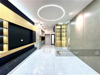 Nhà cực đẹp 37m2x5t lô góc. đầy đủ nội thất, ô tô cách 20m, cạnh hồ tây phố lạc long quân, tây hồ.