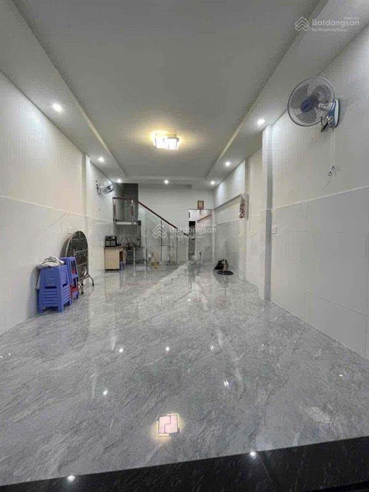 Bán nhà hẻm 6m hoàng văn thụ, phường 4, quận tân bình.  0903 070 ***