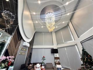 Siêu phẩm góc 2 mtkd viên kim cương hồng hà.  0903 070 ***