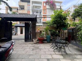 Biệt thự sân rộng  hẻm xe tải 10m thông lê đức thọ, gò vấp