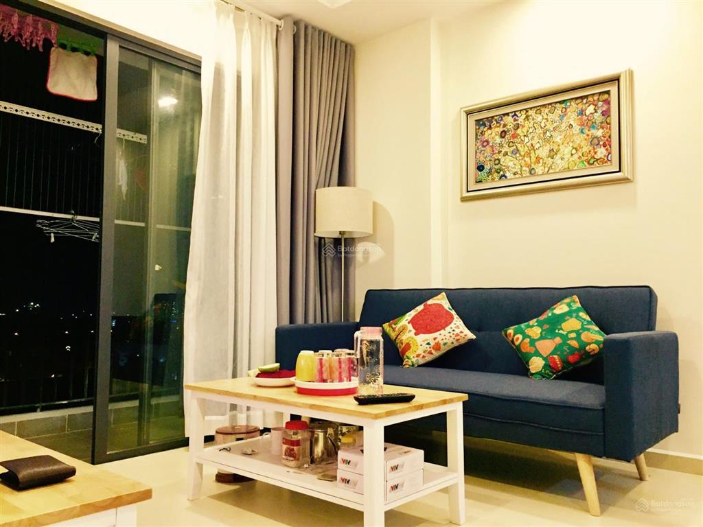 Cho thuê căn hộ 2 phòng ngủ 2wc nội thất đẹp mone nsg