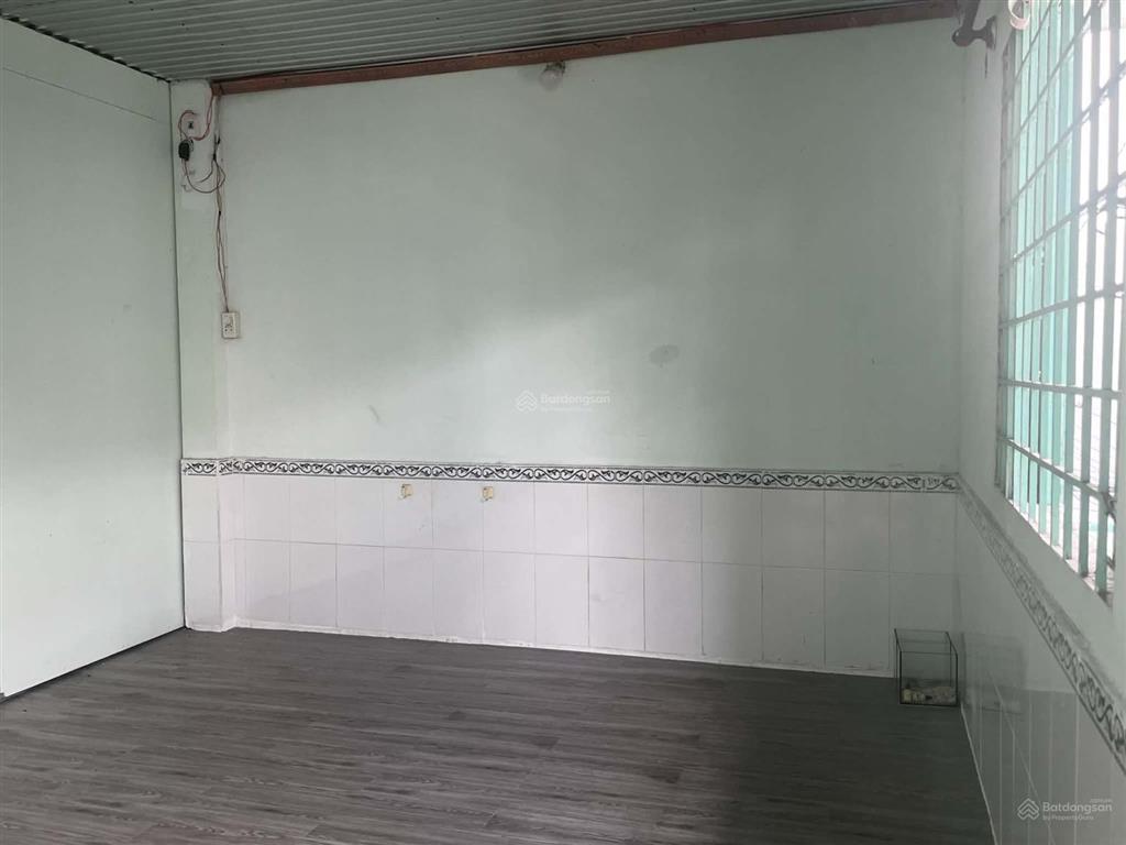 Cho thuê nguyên tầng 1 (2 phòng ngủ + bếp + nhà vệ sinh riêng)  giá chỉ 3,5 triệu/tháng