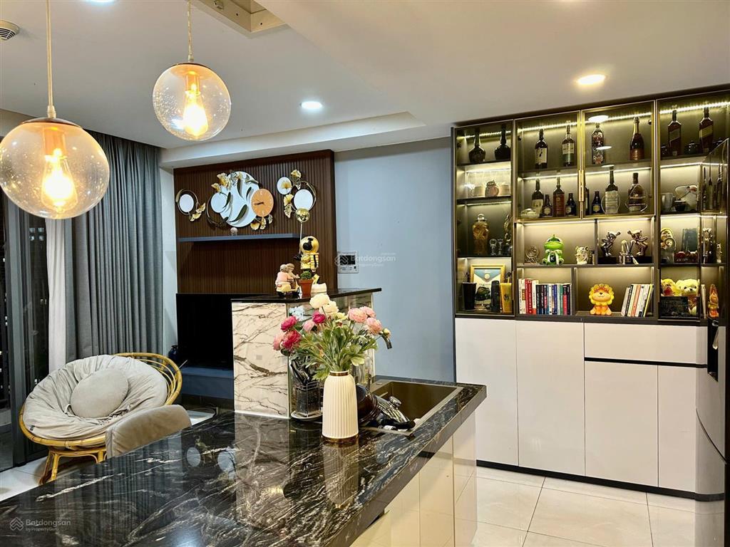 Gía tốt! nhỉnh 8 tỷ cho căn hộ 2pn 74m2 tại masteri an phú, ban công 4 cánh, view quận 1