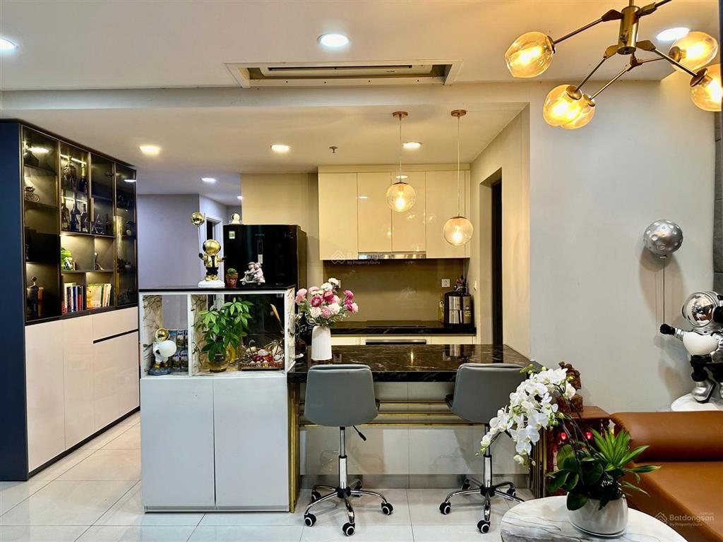 Gía tốt! nhỉnh 8 tỷ cho căn hộ 2pn 74m2 tại masteri an phú, ban công 4 cánh, view quận 1