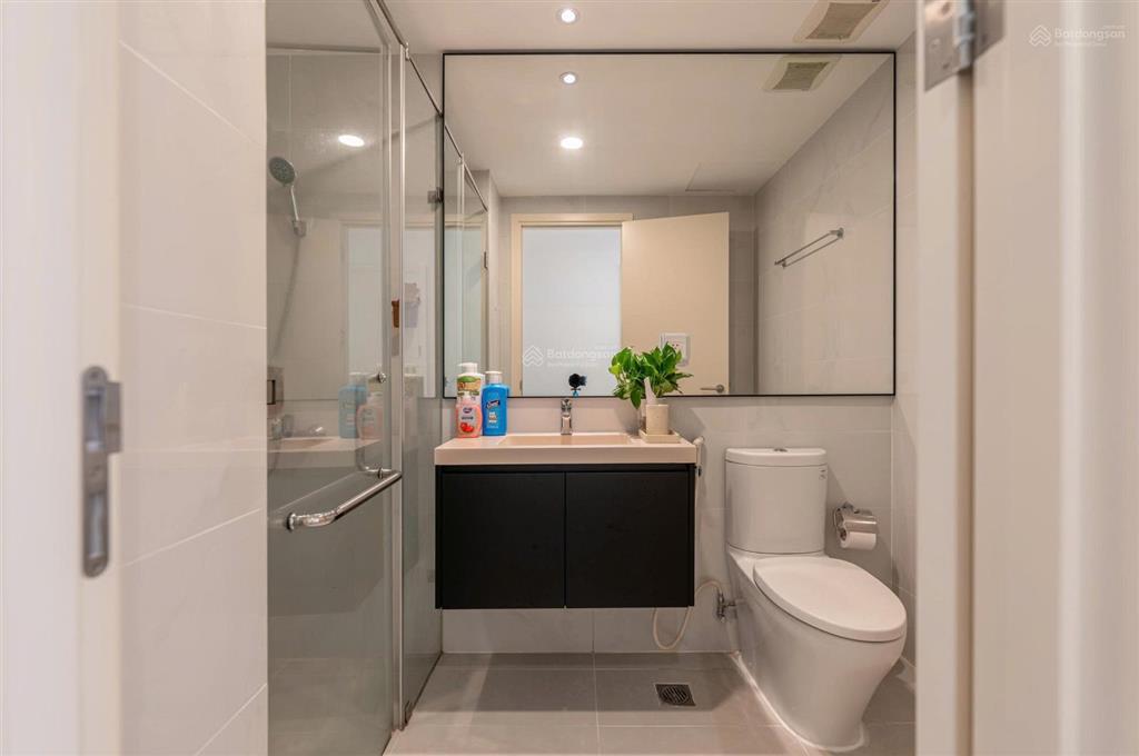 Giá chấn động! 7,750 tỷ cho căn hộ 2pn nội thất siêu đẹp tại masteri an phú, view thoáng không chắn