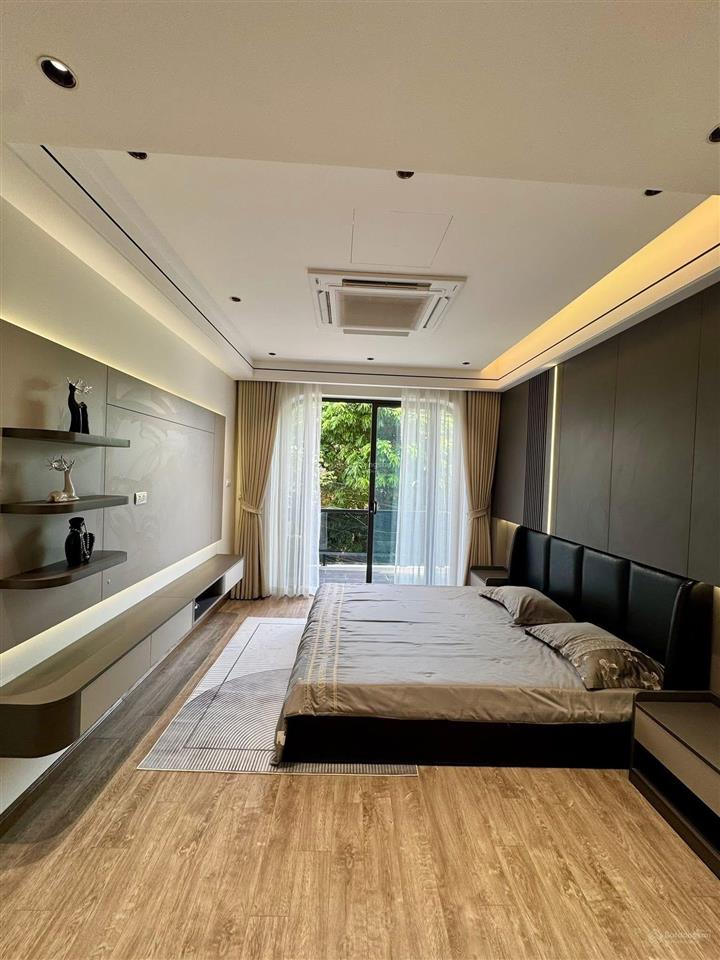 Bán nhà giáp ngoại giao đoàn, xuân la  gara ô tô  kinh doanh  thang máy  46m2, 6tầng. giá 16 tỷ