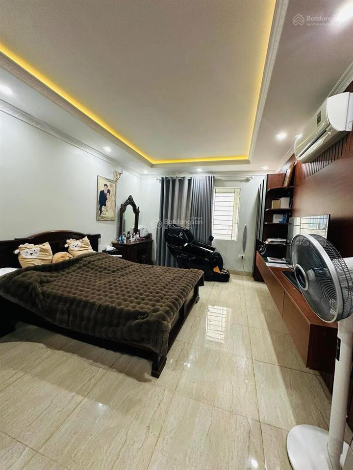 Bán nhà giáp ngoại giao đoàn, xuân la  sát phố ôtô tránh  kinh doanh  40m2 x 4 tầng. nhỉnh 9 tỷ