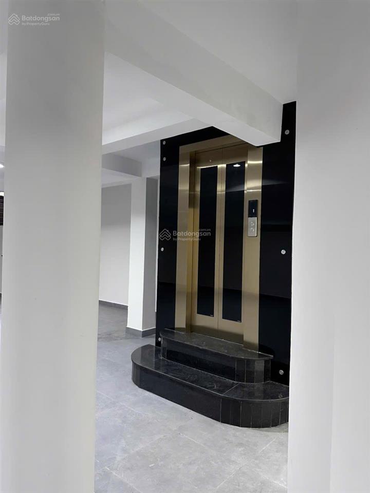 Biệt thự góc 2 mặt tiền kdc tên lửa thiết kế hiện đại đối diện cv. thang máy, gara xe  53.5 tỷ