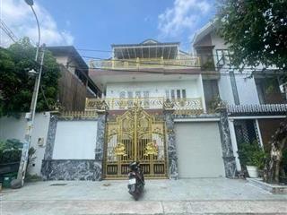 Biệt thự khu ao sen tên lửa hầm 3 lầu 10x20m nội thất cao cấp 27 tỷ thương lượng