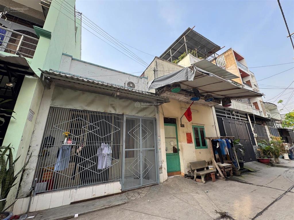 Nhà lê đình cẩn tiện xây mới 4x14m, có 6 phòng cho thuê ổn định, giá 4.58 tỷ