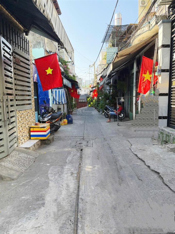 Bán nhà 35m2, 3,5 tỷ tại chiến lược, 2pn2wc full nội thất (3.5 x 10m )