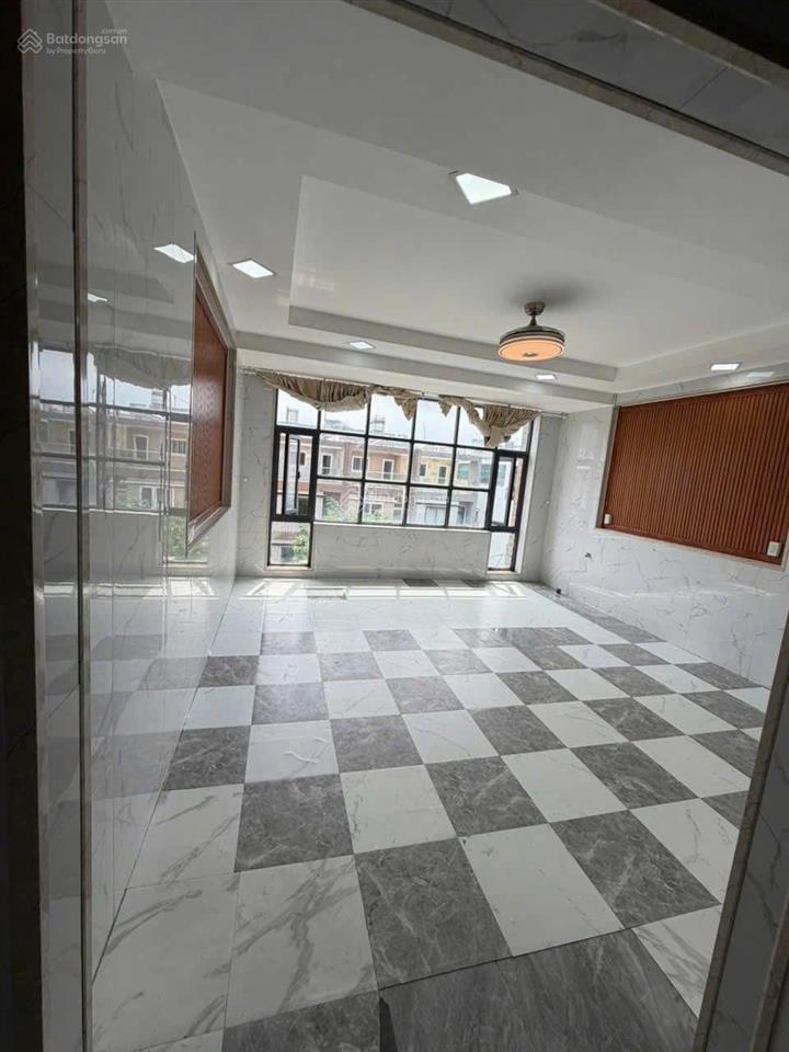 Biệt thự phố mtkd khu ao sen tên lửa 200m2  hầm 5 tầng có thang máy giá 33 tỷ (12pn  14wc)