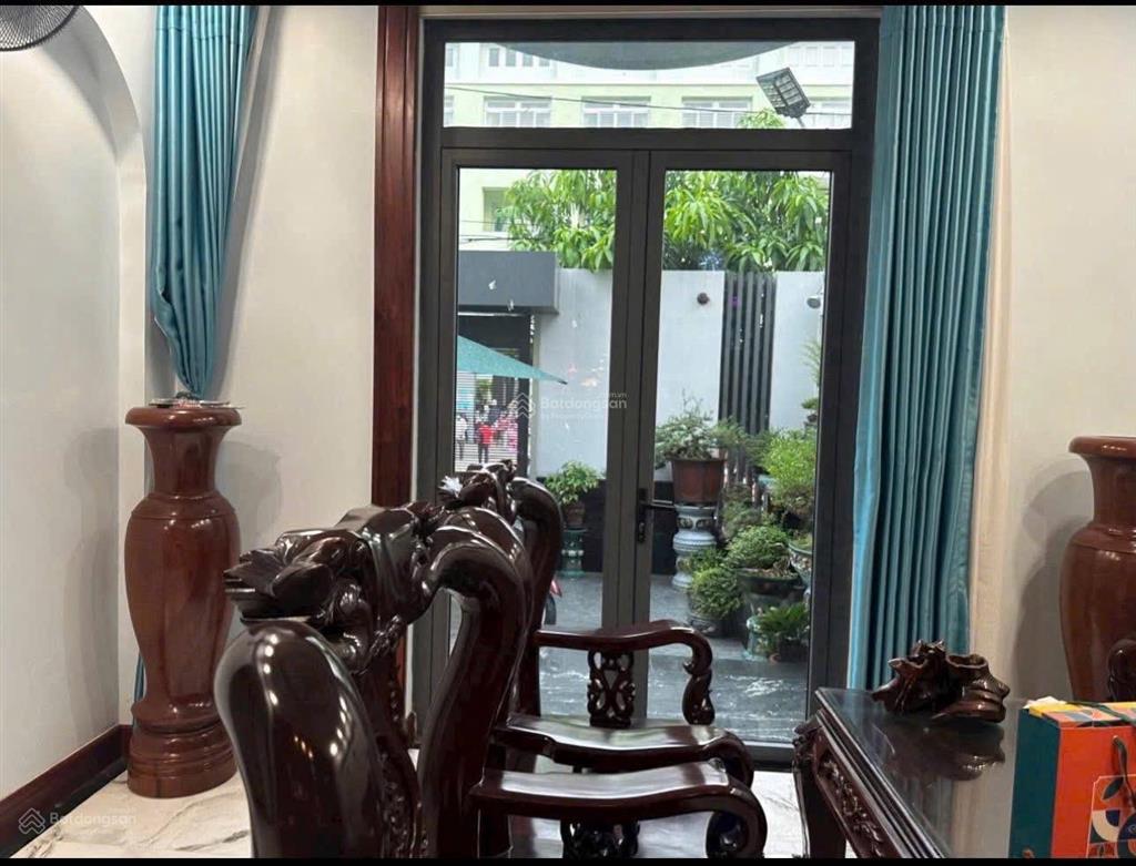 Biệt thự mới đường 11a trung tâm kdc tên lửa 3 tầng 8x21 cạnh aeon mall bình tân giá chỉ 23.8 tỷ tl