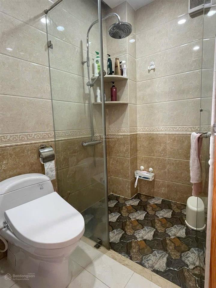 Biệt thự sang đẹp có thang máy full nội thất 9x20 5 tầng khu tên lửa ngay công viên chỉ 27 tỷ tl