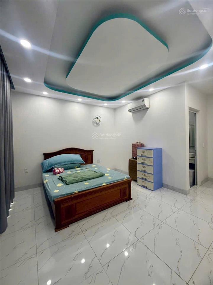 Nhà xây mới khu ao sen tên lửa 5 tầng 5x20 đối diện công viên chỉ 15.5 tỷ tl  ngay aeon mall