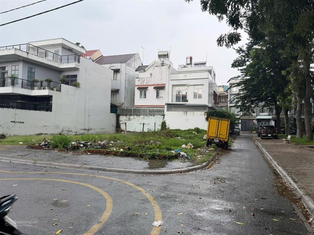 Nền biệt thự góc vị trí đẹp 9x20 khu tên lửa giá 18.5 tỷ đối diện công viên hàng hiếm