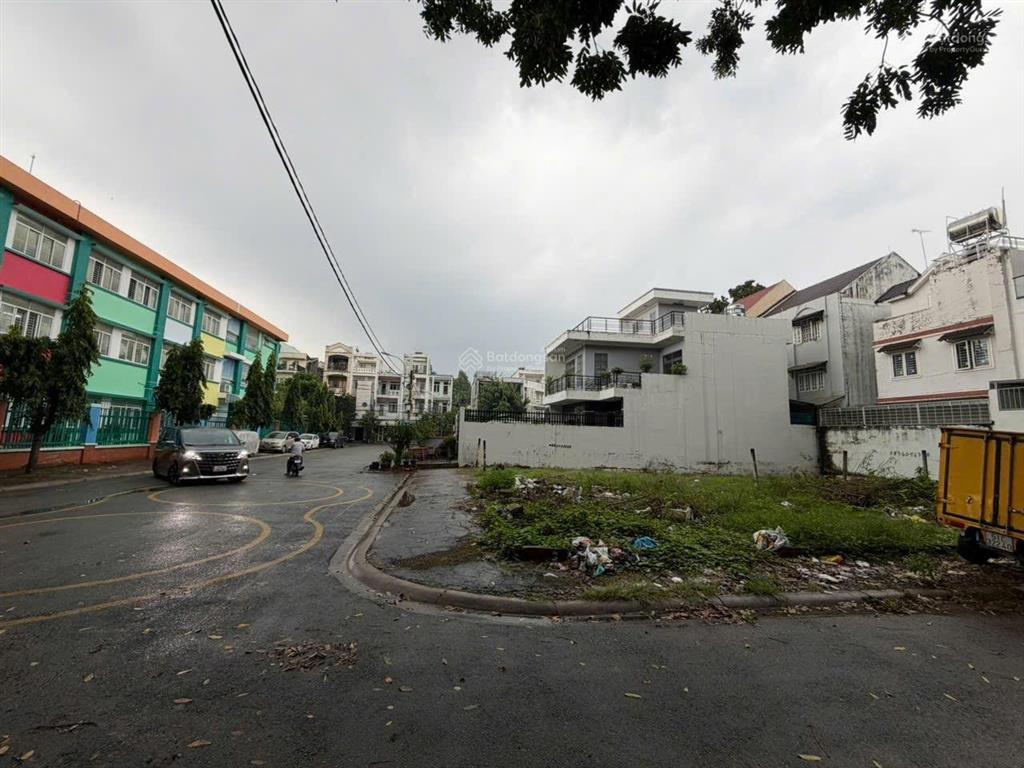 Nền biệt thự góc vị trí đẹp 9x20 khu tên lửa giá 18.5 tỷ đối diện công viên hàng hiếm