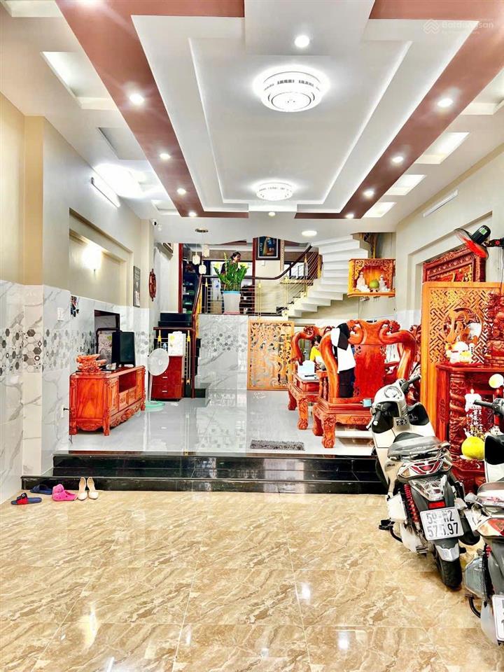 Nhà khu ao sen đối diện aeon mall 5x20  5 tầng full nội thất 16 tỷ 2 tl