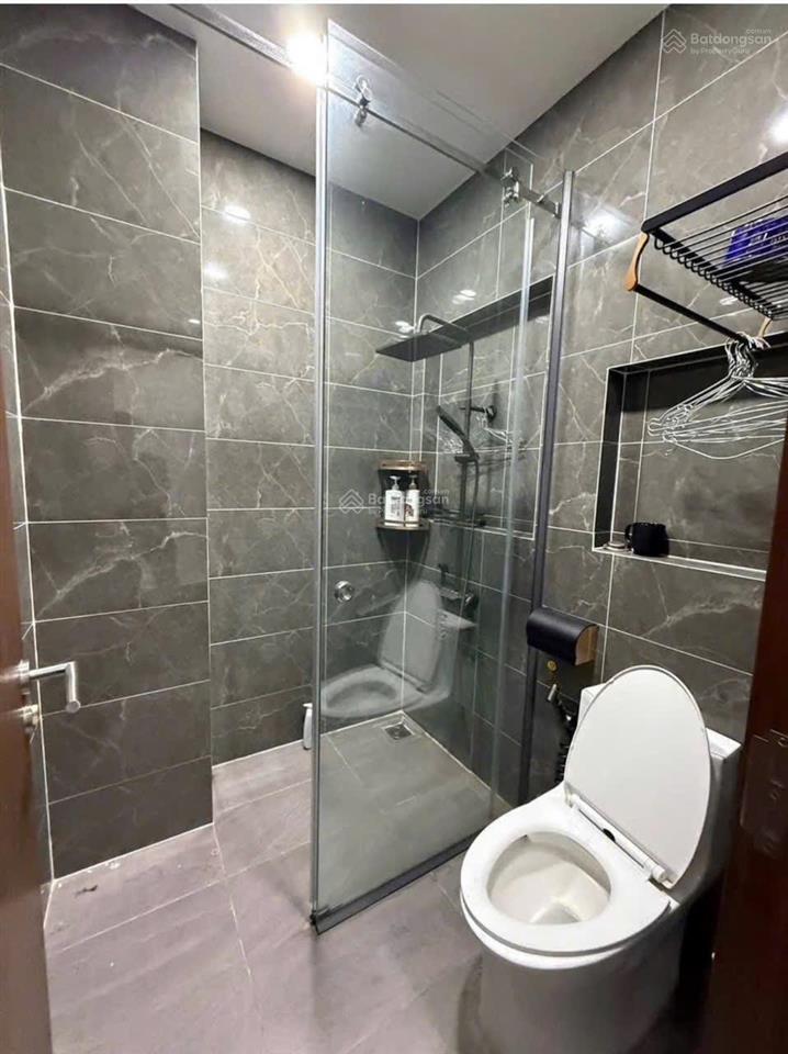 Nhà mới ngay công viên 4x20  4 tầng full nội thất giá 10 tỷ 900 thương lượng