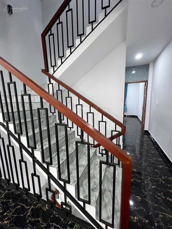 Nhà mới ngay công viên 4x20  4 tầng full nội thất giá 10 tỷ 900 thương lượng