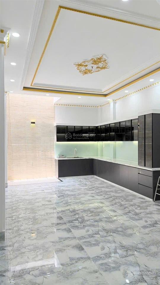 Nhà xây mới có thang máy (4.5x20) 5 tầng trung tâm kdc tên lửa chỉ 14.5 tỷ tl