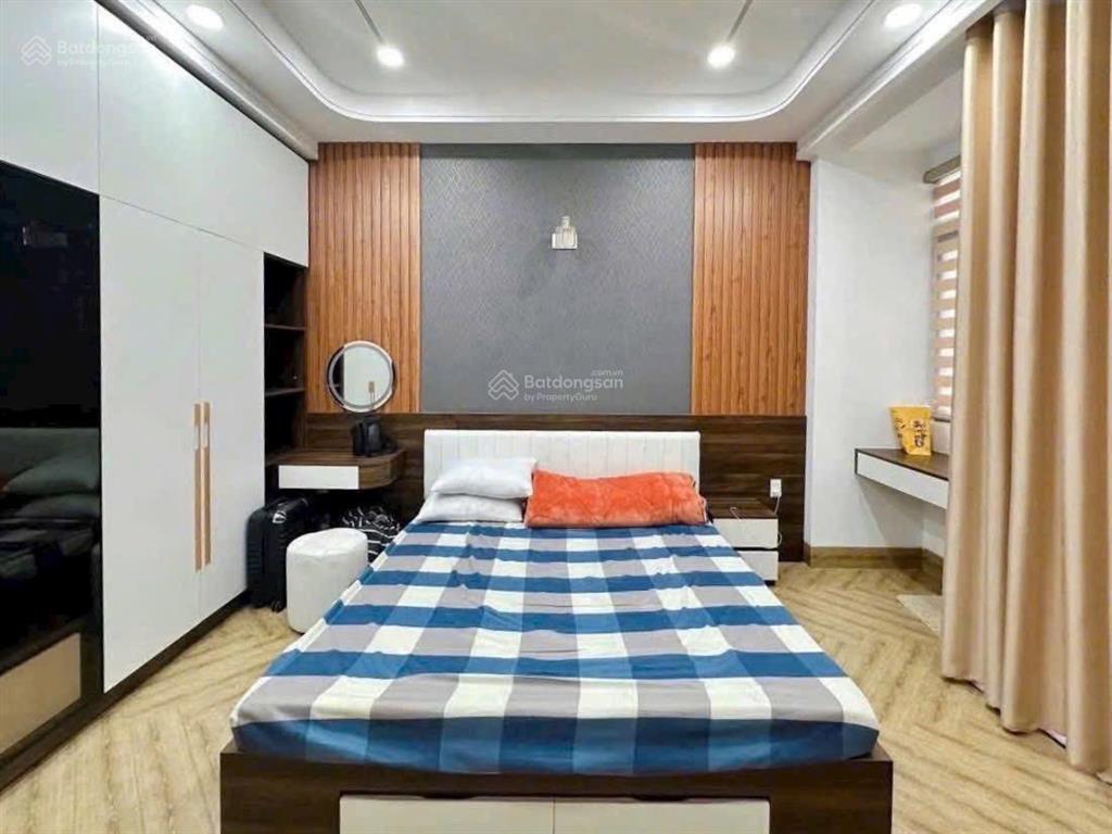 Nhà đẹp 5 tầng full nội thất + thang máy 4x23 chỉ 8.7 tỷ thương lượng